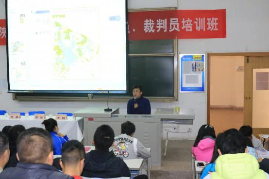 刻苦训练篮球时如何避免受伤的建议_1